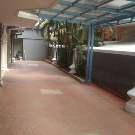 A.R Residency Hotel Chennai Ngoại thất bức ảnh